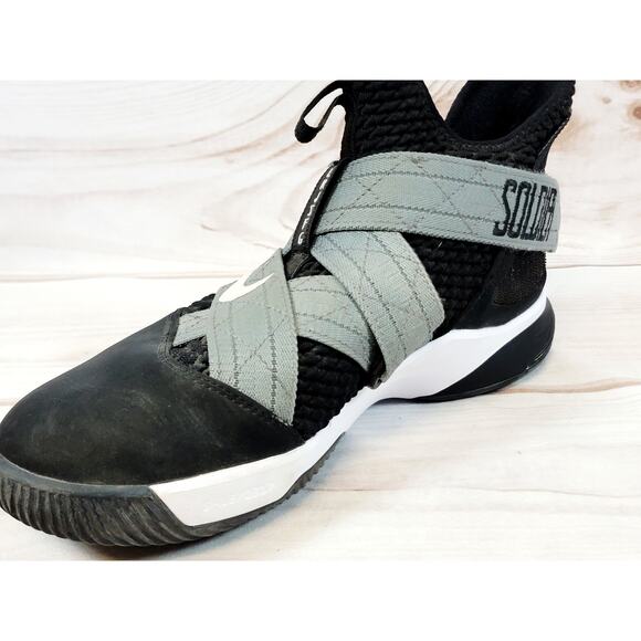 Nike Lebron Soldier 12 SFG Men\'s Black Basketball Shoes Size 8.5 AO4054-004 main image 9
